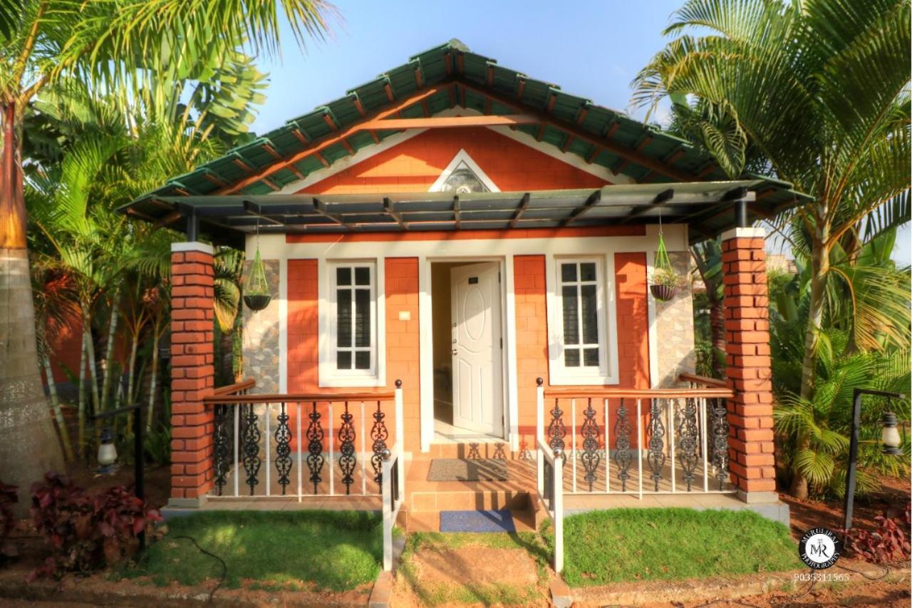 Plumeria Resort Kushālnagar Exterior foto